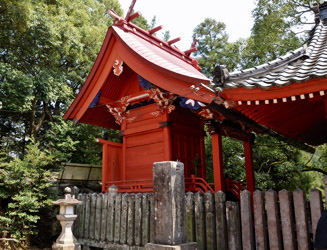 萩尾稲荷神社の本殿