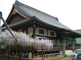 西蓮寺の本堂