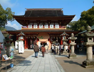 太宰府天満宮の楼門は国の重要文化財である