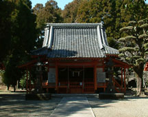 志布志町にある山宮神社の社殿