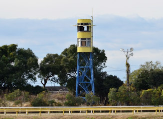 塔（パトロールタワー）は第２、３、４コーナーにある