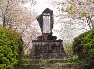 渋江晩香彰徳碑（（1833〜1914）幕末〜明治の神職、教育家。私塾「遜子堂」を建て門人約1,500人を育成、指導した