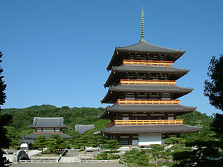 玉名温泉近くにある日本一の五重塔などのある蓮華院誕生寺奥之院