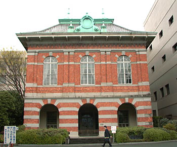 明治１１年(1878)にできた旧・熊本地方裁判所