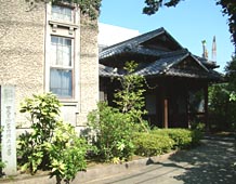 夏目漱石旧宅の玄関付近