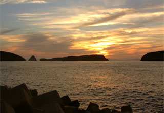 五島列島方面に沈む夕陽