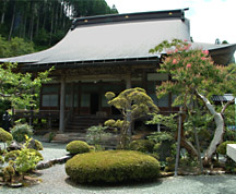 「中津江村」にある大分県唯一の文化財指定庭園のある伝来寺