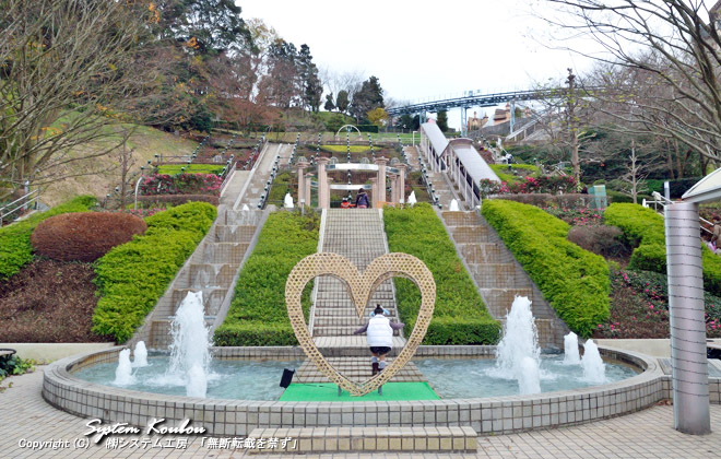 皇太子殿下御成婚記念庭園にはイルミネーション用のハートが作られていた