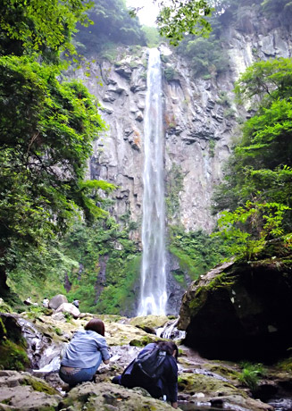 観光客は「宇佐の三滝」の中で一番多い