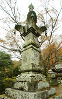 文殊仙寺（文珠仙寺）の日本一の宝篋印塔