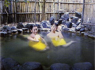 杖立温泉の露天風呂