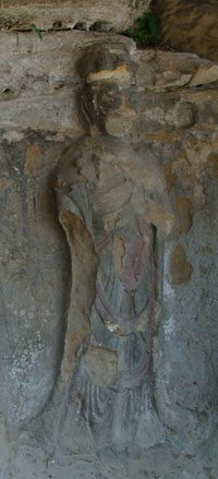 岩屋寺石の中では、まあ、状態の良い方である十一面観音菩薩立像