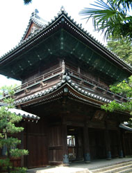 万寿寺の山門