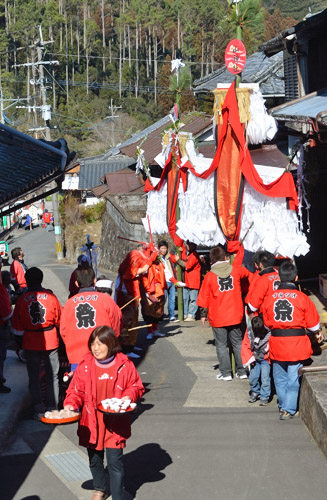 「すみつけ祭り」は平成２０年から隔年開催となっています