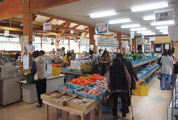 「道の駅大和」では農産物もたくさん売られている