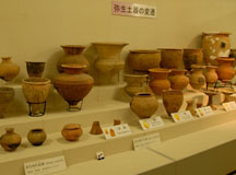 吉野ヶ里歴史公園の展示館に展示されている弥生土器の変遷