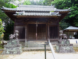 李参平(リ・サンペイ)公の像がある石場神社