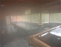 平谷温泉山吹の湯の広い展望風呂