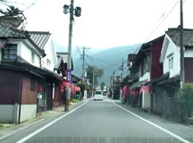 「筑前の小京都」と言われ伝統的な町並みが残る