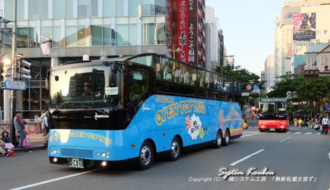 ２台の福岡オープントップバス