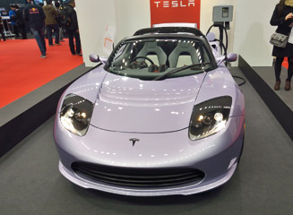 テスラ・ロードスター（Tesla Roadster）