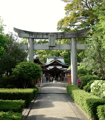 名島神社に隣接してある名島弁財天社