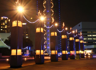 福岡市海浜公園の光の塔