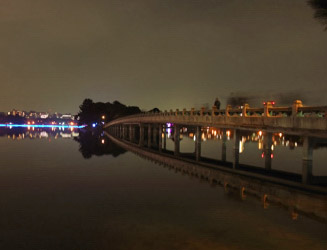 夜の観月橋