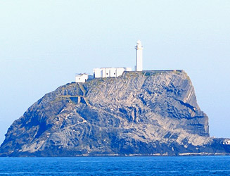 2009年８月には初点灯から１３４年を迎える灯台