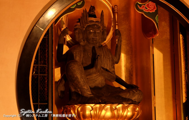 嘉吉元年（1441年）に京都の仏師・祐尊が 造ったとされる秘仏の木造馬頭観音像