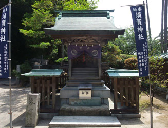 境内社　本殿右に須賀神社というのもある