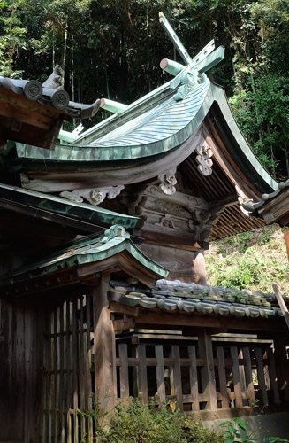 縫殿（ぬいどの）神社は日本最初の裁縫（さいほう）の神様