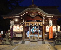 夜の諏訪神社