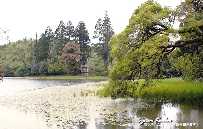 麻生（あそう）池。周辺は池の山公園となっておりキャンプ場などがある