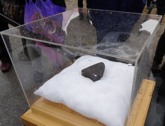御旅所（下境稲荷神社）でも３分くらい直方隕石の撮影ができた